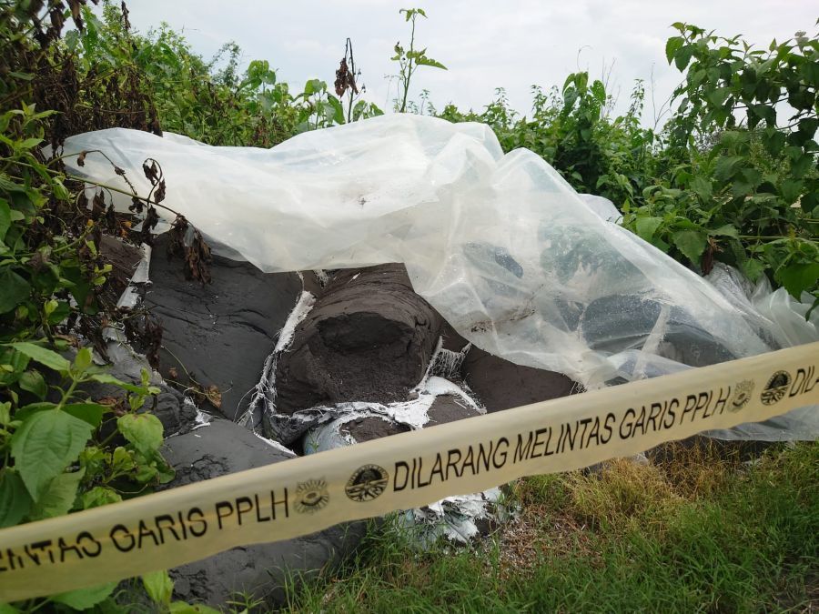 DLH Mojokerto Libatkan Gakkum Kementerian LH Usut Dua Kasus Limbah B3 di Trowulan dan Pungging