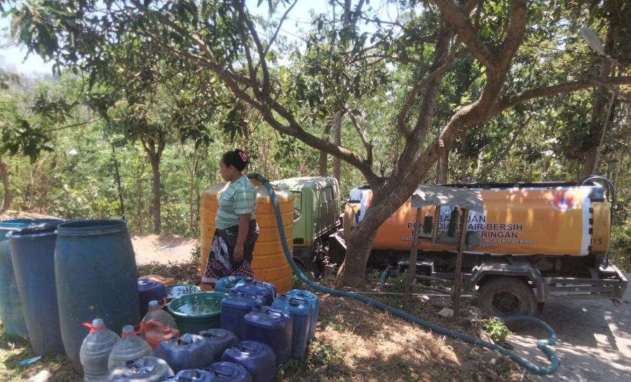 Terdampak Kekeringan, Bantuan Air Bersih untuk Tiga Desa di Mojokerto Berlanjut 