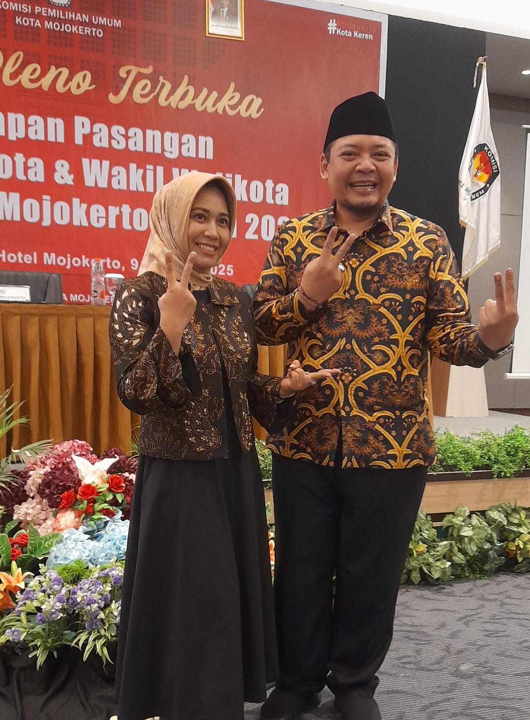 KPU Tetapkan Ning Ita - Cak Sandi Sebagai Wali Kota dan Wakil Wali Kota Mojokerto Terpilih 