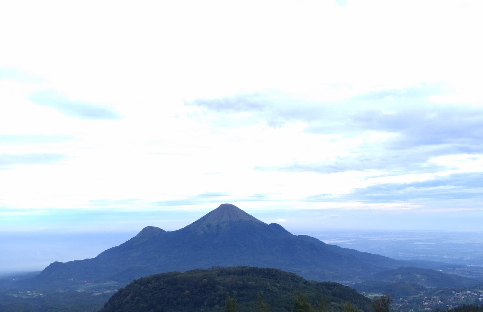 Usai Insiden Menewaskan Pendaki Asal Mojokerto, Jalur Pendakian Gunung Penanggungan Ditutup Sementara