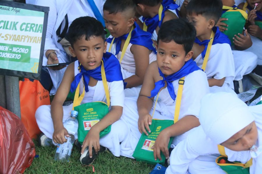 5.690 Siswa RA Padati Stadion Gajah Mada Mojokerto Ikuti Gebyar Manasik Haji Cilik