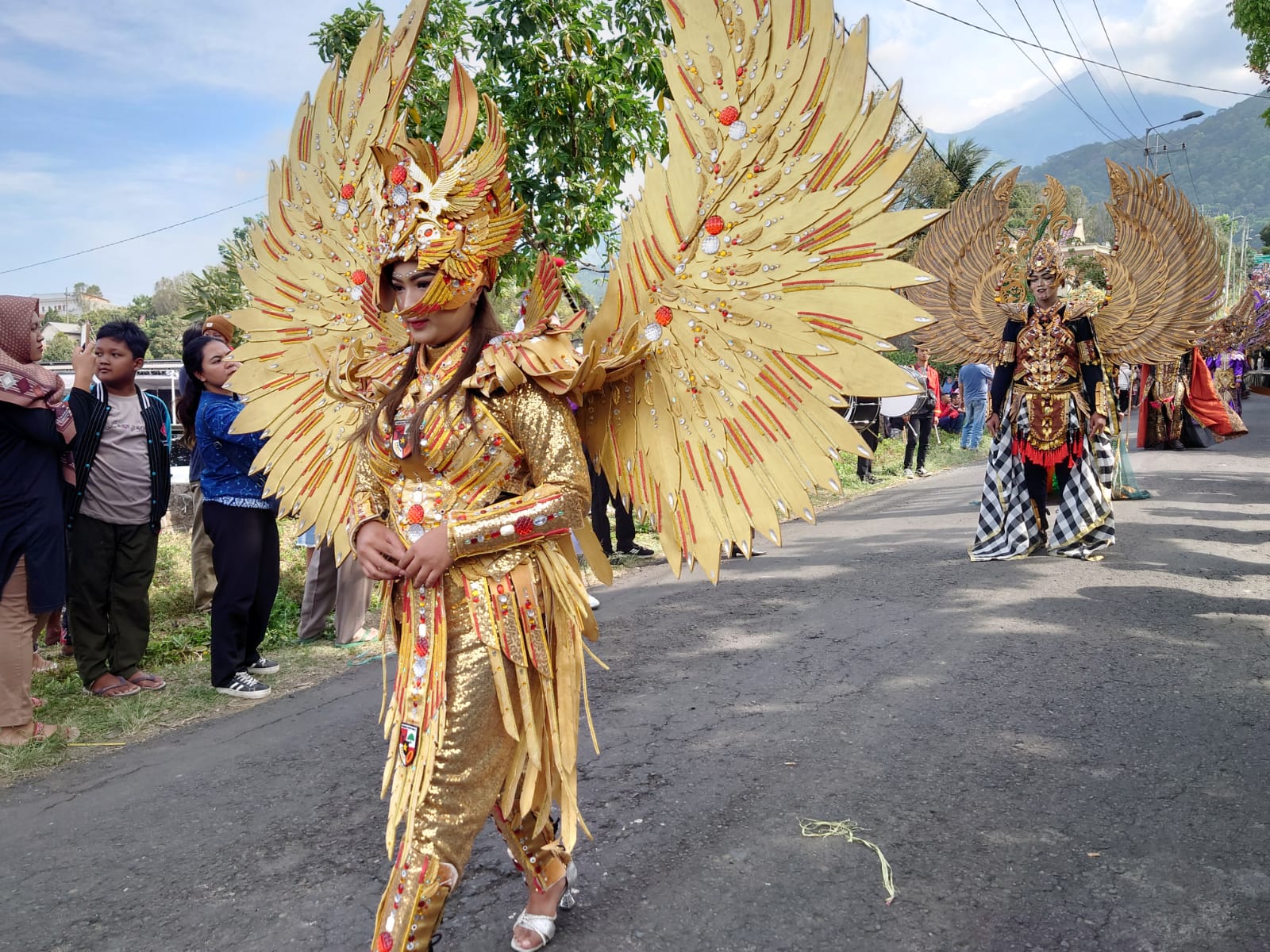 KPU Mojokerto Gelar Kirab Maskot Pilkada Serentak 2024, Ajak Masyarakat Gunakan Hak Pilih