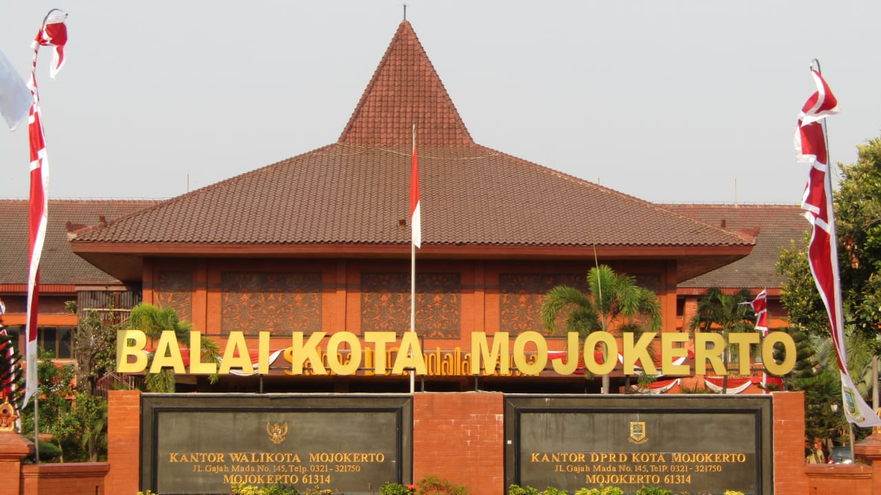 Gubernur Jatim Tetapkan UMK Kota Mojokerto Tahun 2024 Sebesar Rp 2.832.710