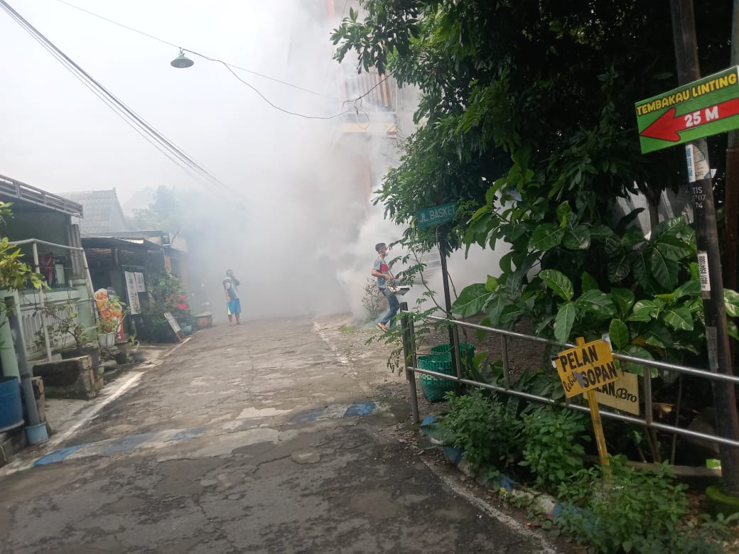 Cegah Wabah DBD Meningkat, Perumahan Japan Raya Mojokerto Difogging