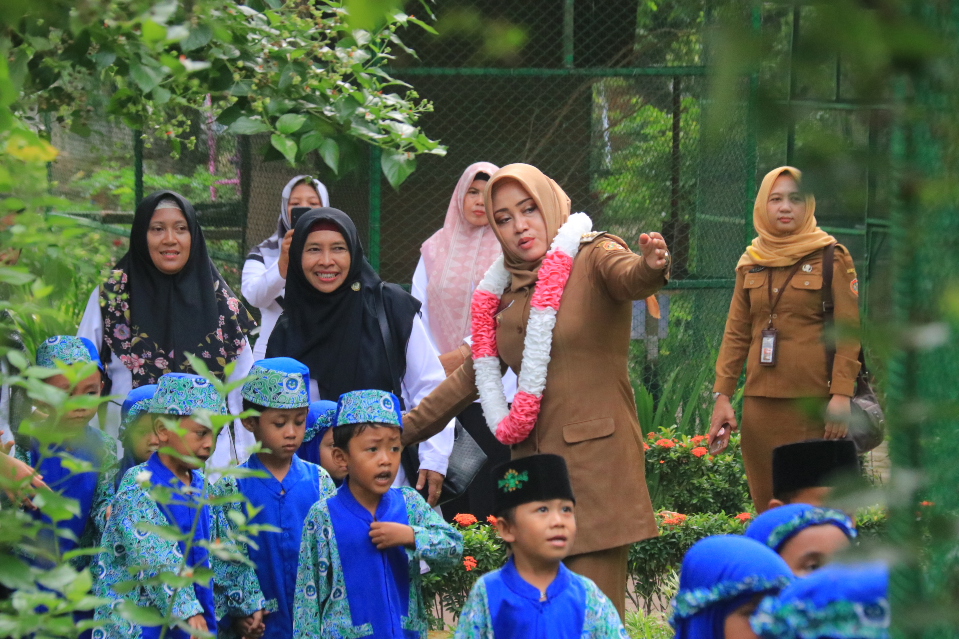 Bunda Paud Kabupaten Mojokerto Perkenalkan Profesi Bupati pada Siswa RA Miftahul Ulum