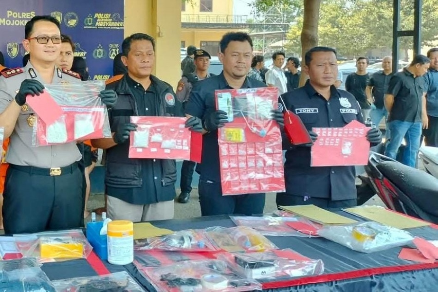 Polres Mojokerto Ungkap 4 Kasus Narkoba, Sita 52 Paket Sabu dan 2.000 Pil Double L