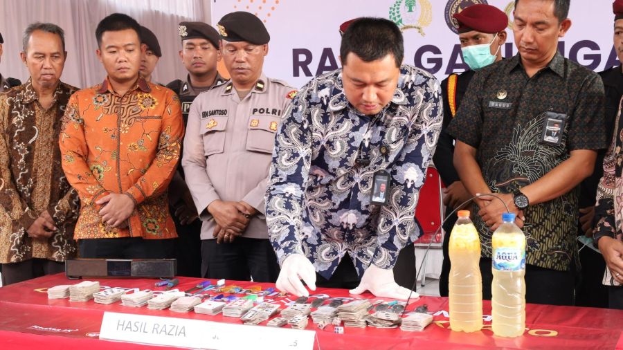 Razia Kamar WBP, Lapas Mojokerto Sita Sajam Rakitan, Minuman Fermentasi, dan Kartu Remi