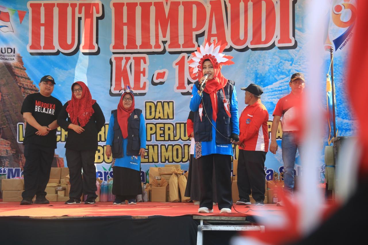 Hadiri HUT Ke- 19 Himpaudi Mojokerto, Bupati Ikfına Perjuangkan Insentif Guru Paud.