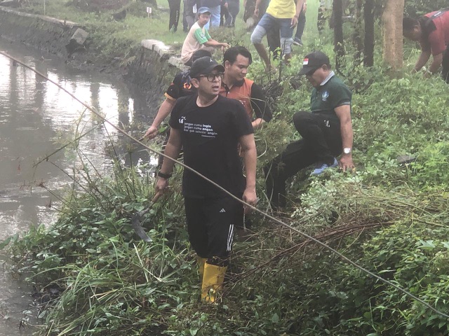 Jalan Sehat dan Kerja Bakti, Pj Wali Kota Turun ke Sungai