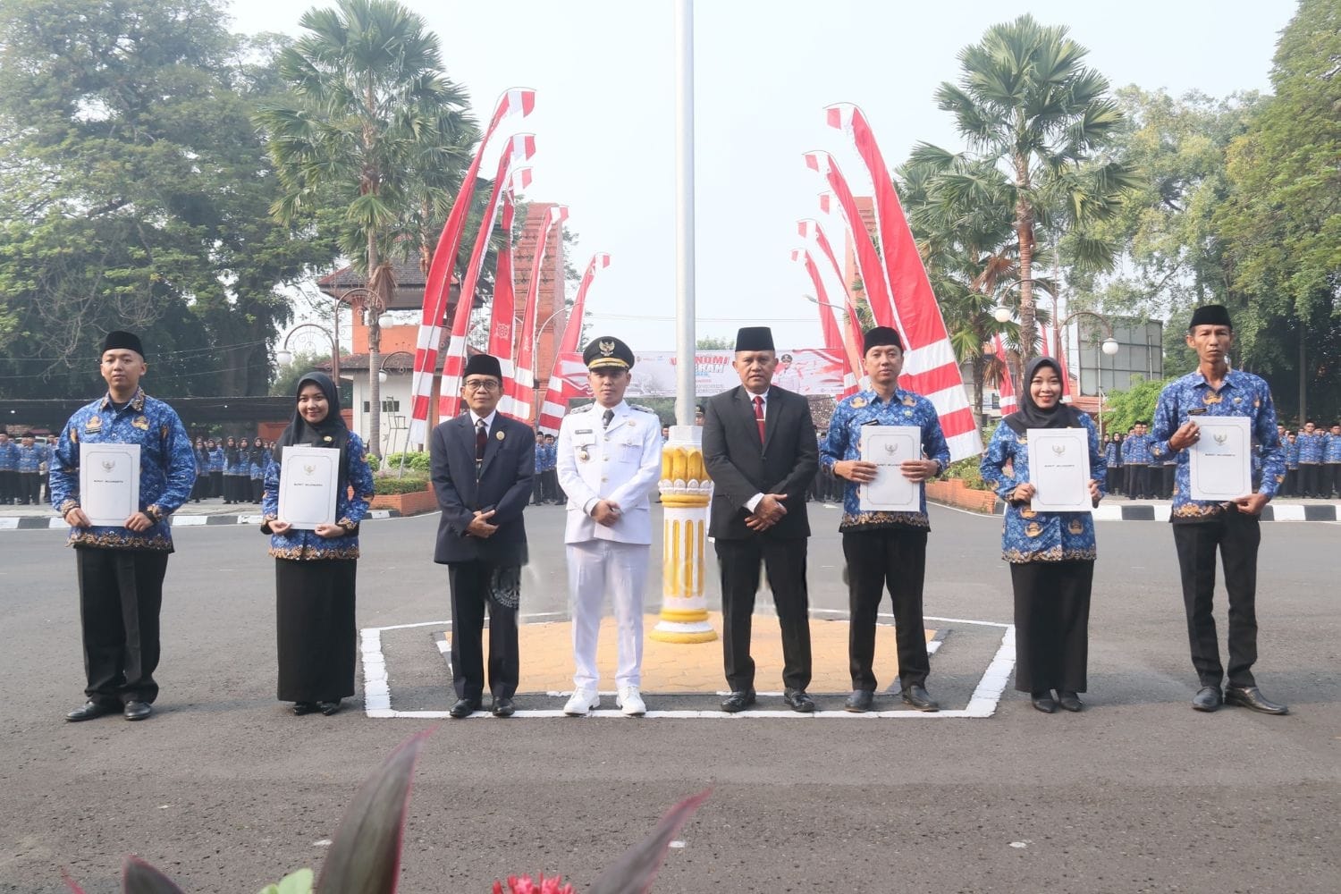 ASN Formasi 2024 Kabupaten Mojokerto Terima SK Pengangkatan
