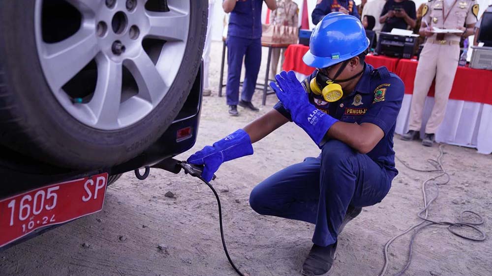 Kendaraan Dinas dan Warga Ikuti Uji Emisi Gratis di Kota Mojokerto