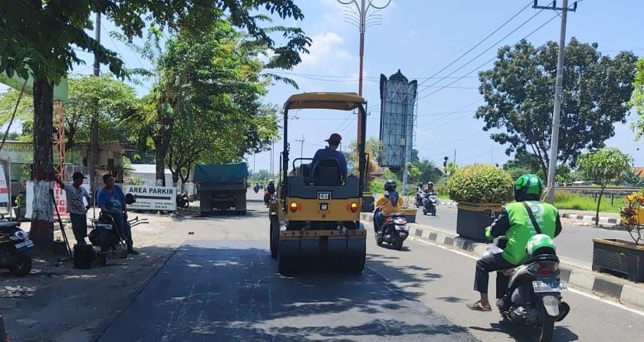 Jelang Lebaran, Pemkot Mojokerto Kebut Perbaikan Jalan Rusak