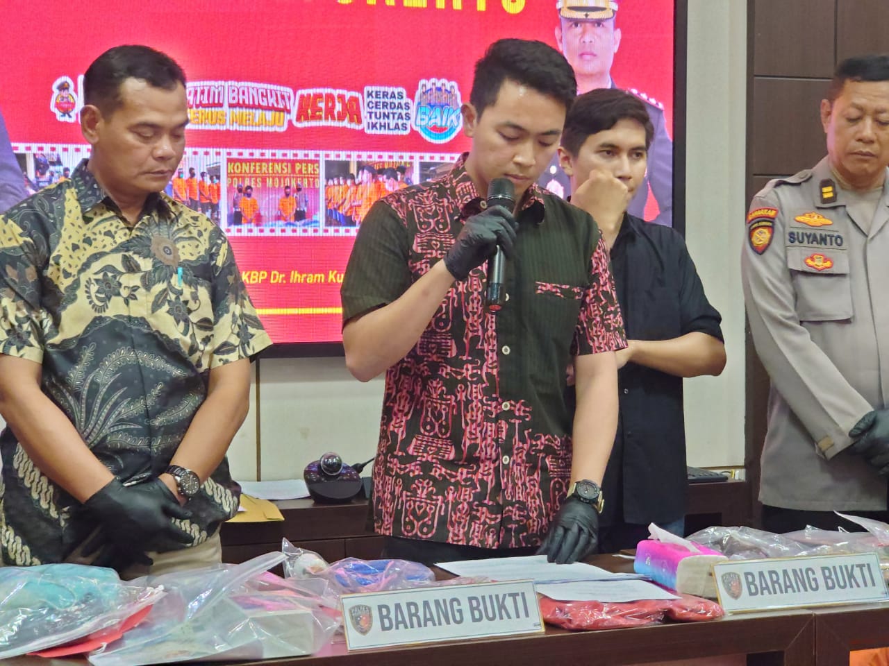 Bermodalkan Mobil Dimodifikasi, Pengetap BBM Bersubsidi di Mojokerto Diringkus Polisi