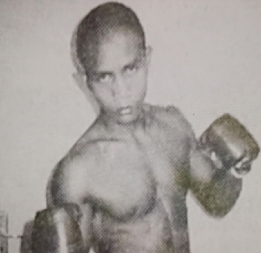 Mengenal Ahmad Tajid, Petinju Dunia Asal Pacet Mojokerto