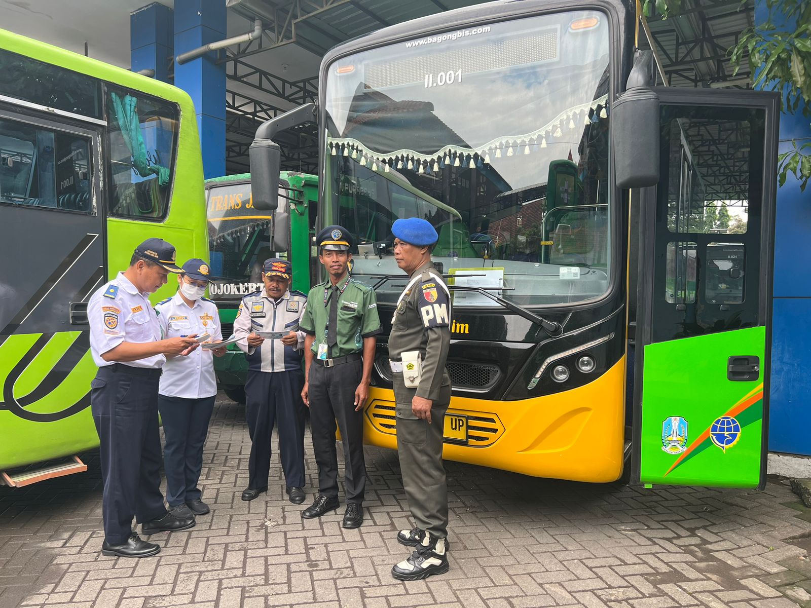 Jalur Susah Sinyal, Kendaraan AKDP Mojokerto - Batu via Cangar Bakal Dilengkapi Alat Komunikasi Tambahan