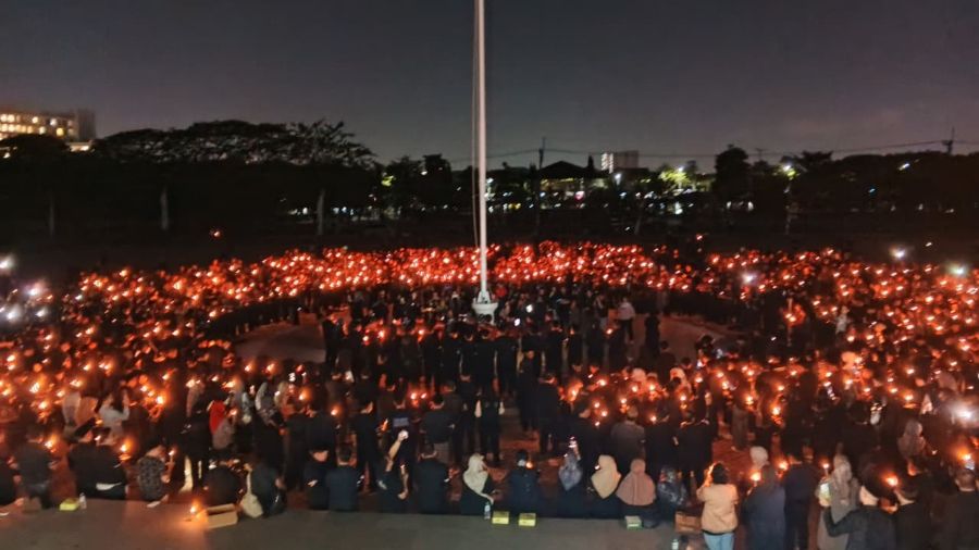   Bentuk Kepedulian Terhadap Tragedi yang Terjadi di Indonesia Civitas Akademika Unesa Gelar Doa Bersama