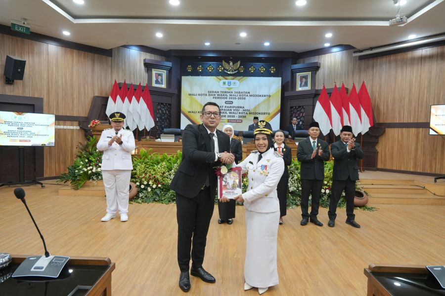 Sertijab Wali Kota Mojokerto, Khofifah,'' RPJMD Kota Mojokerto Pastikan Seiring dengan RPJMD Provinsi''.   