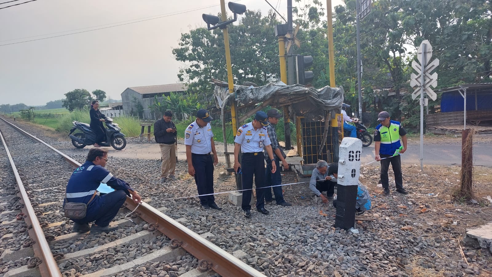 Proyek Palang Pintu Kereta Api di Blooto Mojokerto Terealisasi Bertahap