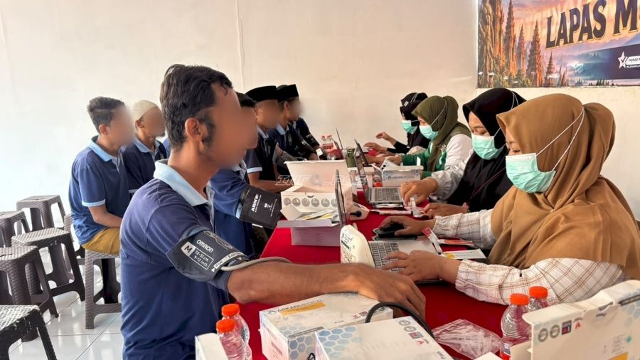 155 Warga Binaan Lapas Mojokerto Ikuti Cek Kesehatan dan Mobile VCT