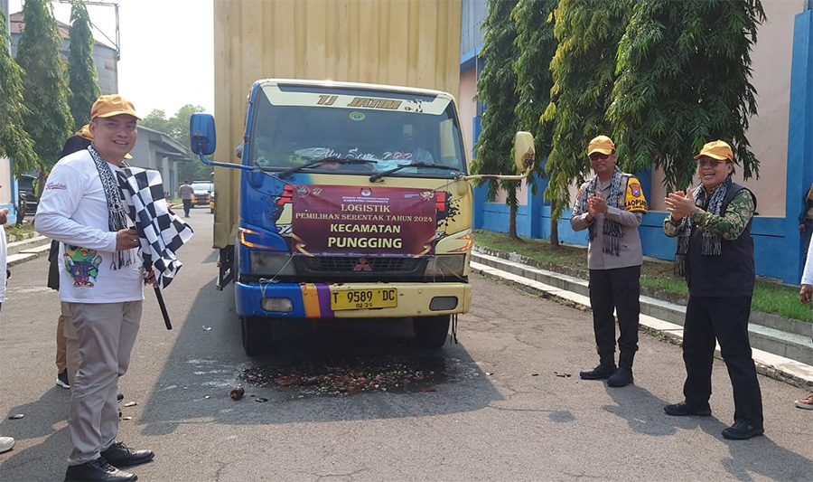 KPU Kabupaten Mojokerto Distribusikan Secara Bertahap Logistik Pilkada Serentak