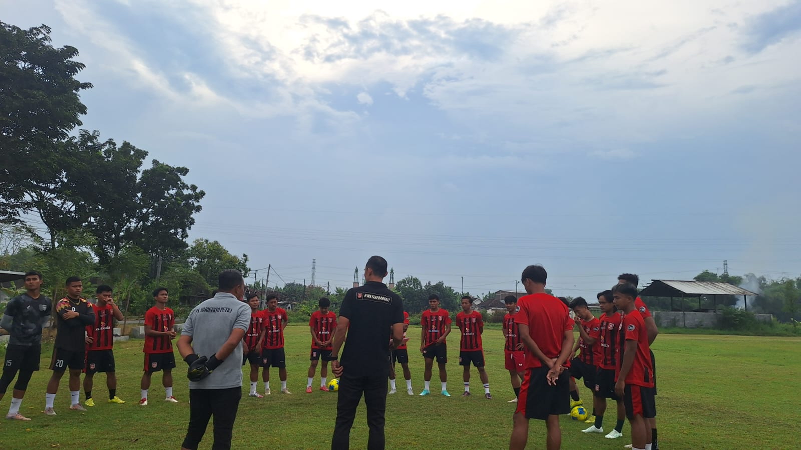 Persiapan 16 Besar Liga 4 Nasional, PS Mojokerto Putra Gelar Latihan