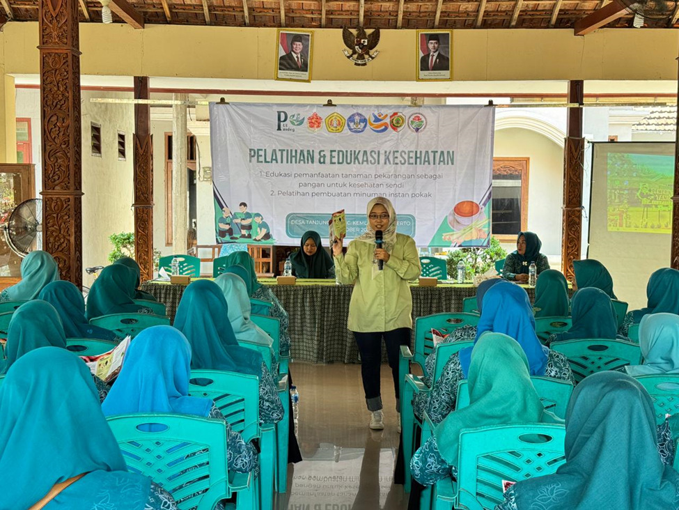 PUI-PT Pasdeg Ubaya Gelar Edukasi Kesehatan dan Pelatihan Minuman Herbal