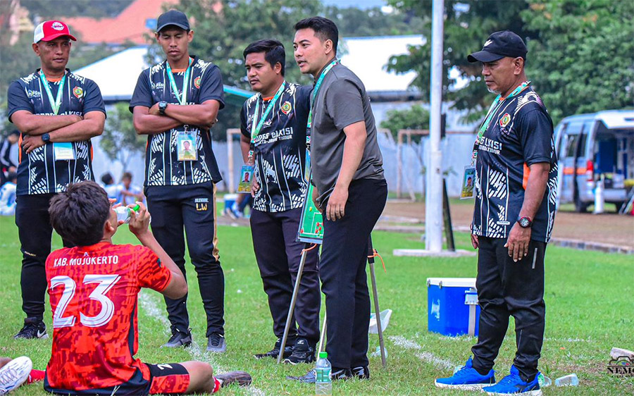 Tundukkan Batu 2-0, Tim Sepakbola Putra Kab Mojokerto Peringkat 1 Klasemen Sementara