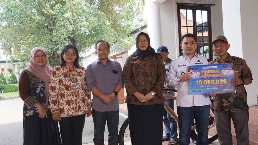 Bayar Pajak Berbuah Hadiah, Warga Mojokerto Bawa Pulang Motor hingga Tabungan Rp10 Juta