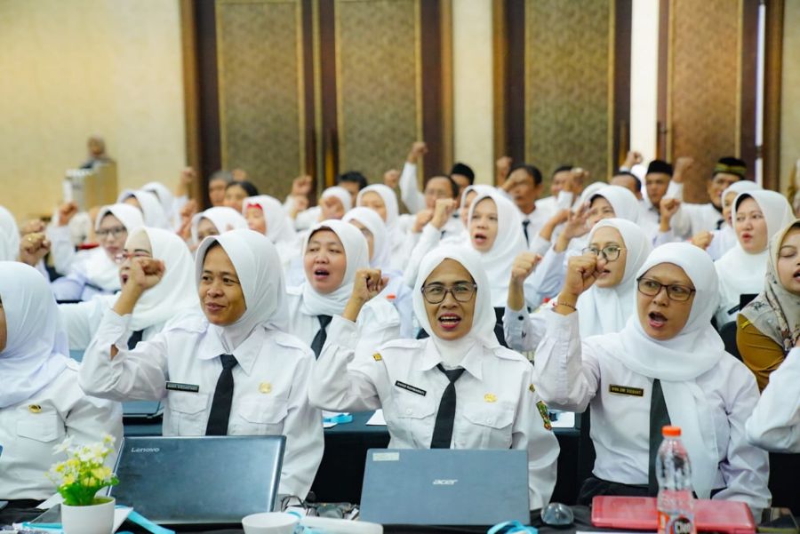 105 PPPK Pemkot Mojokerto Ikuti Orientasi, Wali Kota Ingatkan Evaluasi Bergantung Kinerja