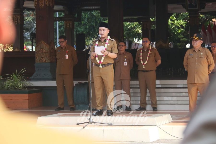 Pimpin Apel Perdana, Bupati Mojokerto Al Barra Bantah Adanya Isu Jual Beli Jabatan