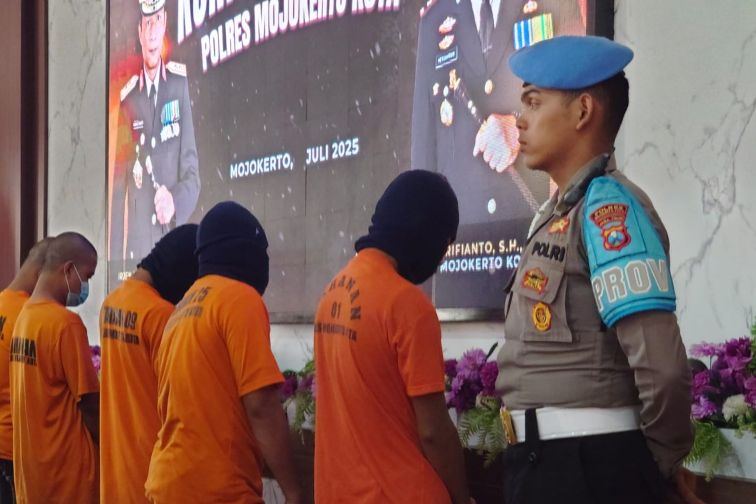Tiga Pencuri Motor di Mojokerto Dibekuk Polisi, Dua Residivis