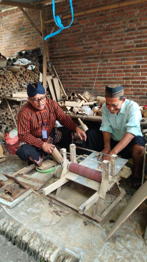 Taman Chandra Wilwatikta Pasuruan Siapkan Ruang Pamer Kerajinan Bamboo Craft R. Khan Art Milik Warga Nojokerto
