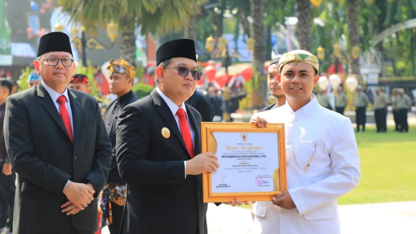 Dua Pemuda Jember Sabet Penghargaan Tingkat Jatim di Hari Sumpah Pemuda