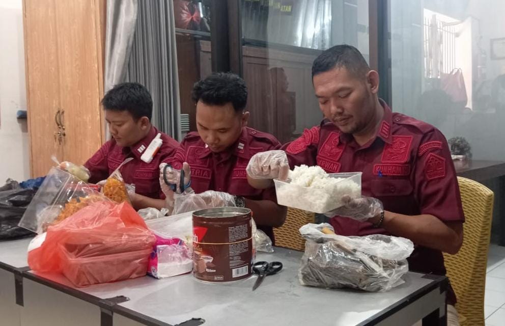 Cegah Barang Terlarang Masuk, Lapas Mojokerto Perketat Pemeriksaan Barang Bawaan Pengunjung