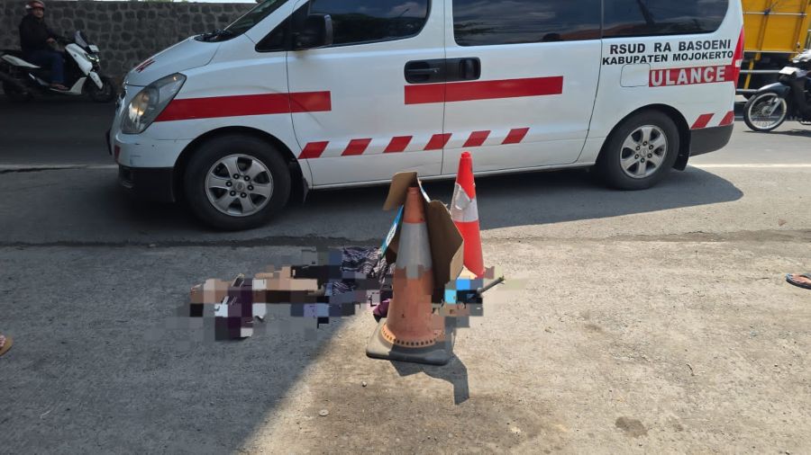 Perempuan 62 Tahun Tewas Setelah Nekat Melompat dari Jembatan Tol di Mojokerto