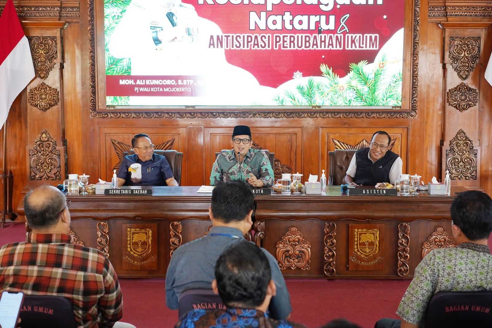 Pj Wali Kota Minta Lurah, Camat dan Kepala OPD Turun ke Lapangan,  Tak Hanya Bekerja di Kantor