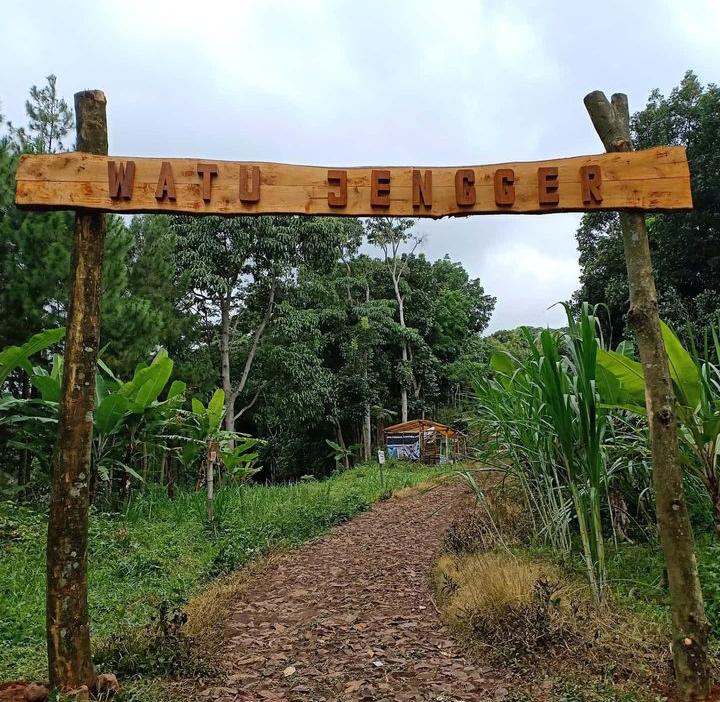 Karhutla Gunung Arjuno-Welirang, Wisata Alam dan Pendakian di Mojokerto Ditutup Sementara