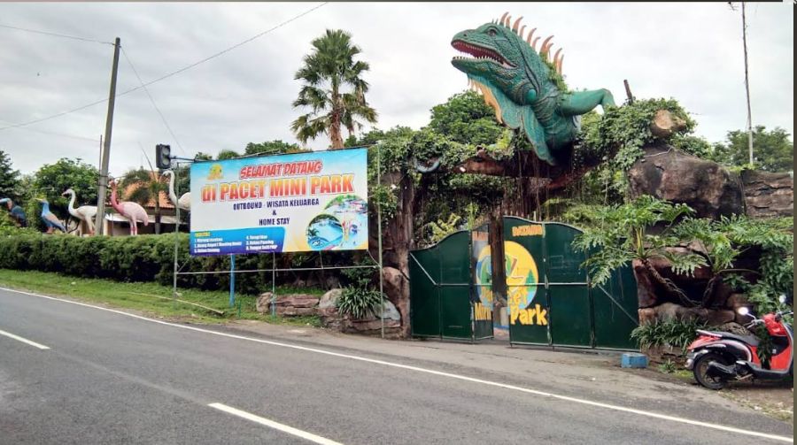 Pacet Mini Park, Wisata Keluarga Seru dengan Ikon Iguana Raksasa