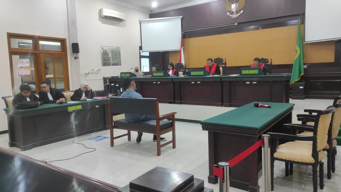 Sidang Perdana Kasus Pelanggaran Netralitas Kades Randuharjo Mojokerto Digelar