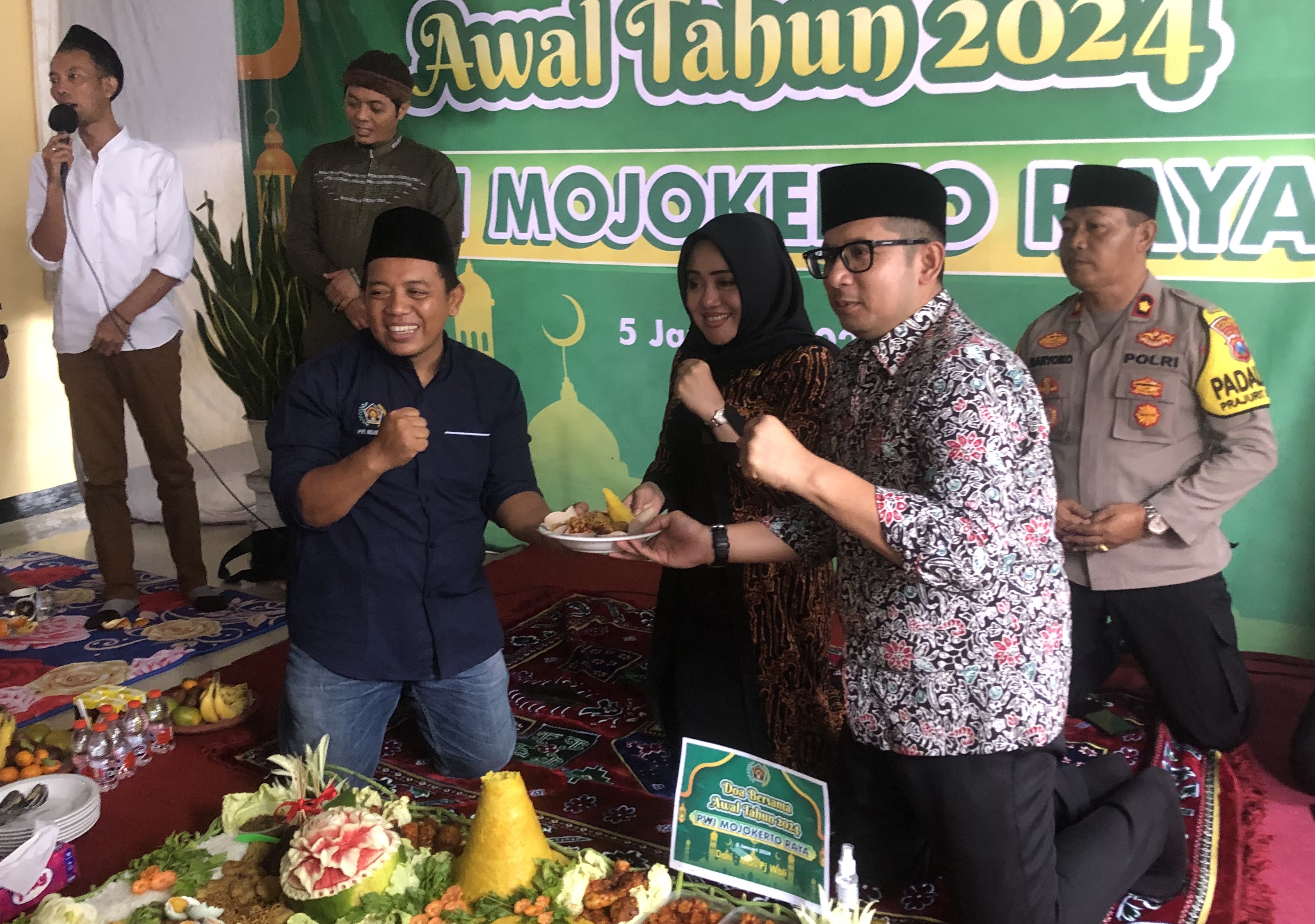 Doa Bersama PWI Mojokerto Raya, Bupati dan Pj Wali Kota Mojokerto Bertekad Maju Bersama