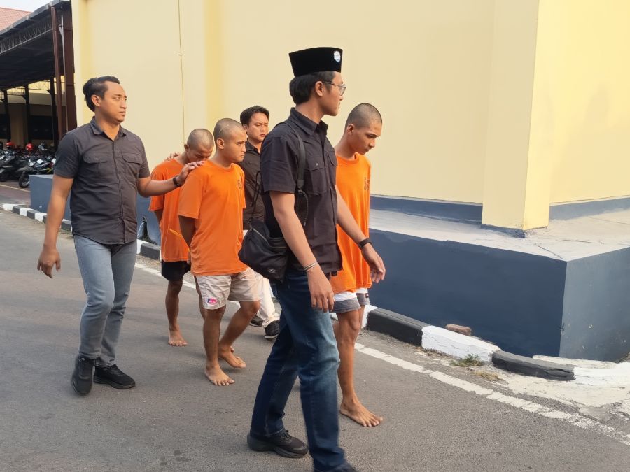 Polisi Ringkus Tiga Pembobol Dua Sekolah di Mojokerto, Laptop hingga Proyektor Jadi Sasaran