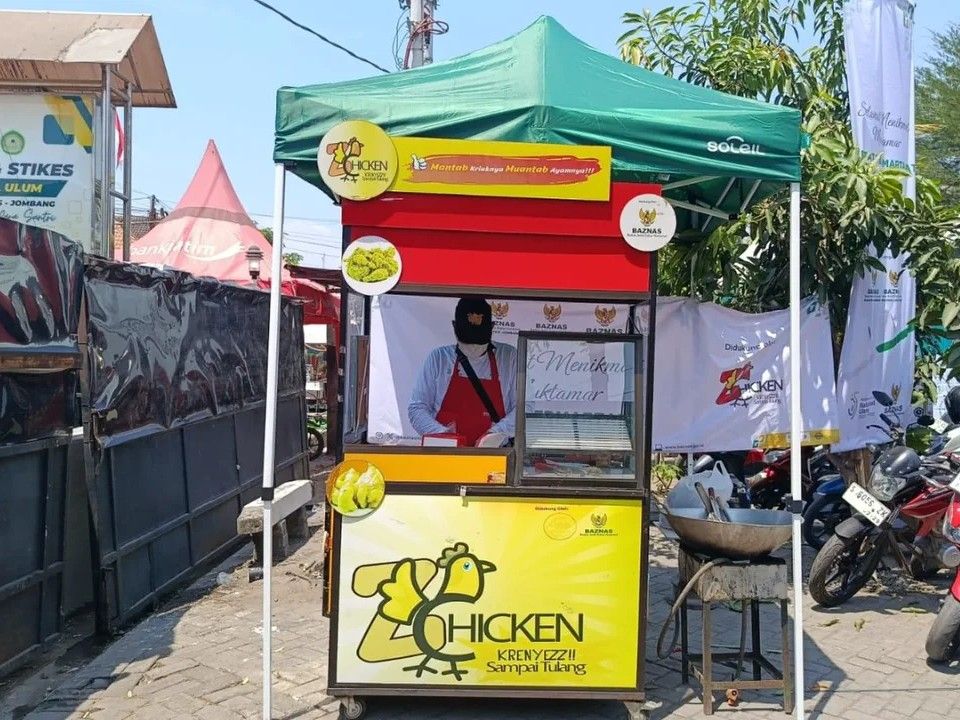 BAZNAS Jatim Tak Sekadar Bagi 15 Ribu Makanan Gratis, 20 Mustahik Diberdayakan di Muktamar NU