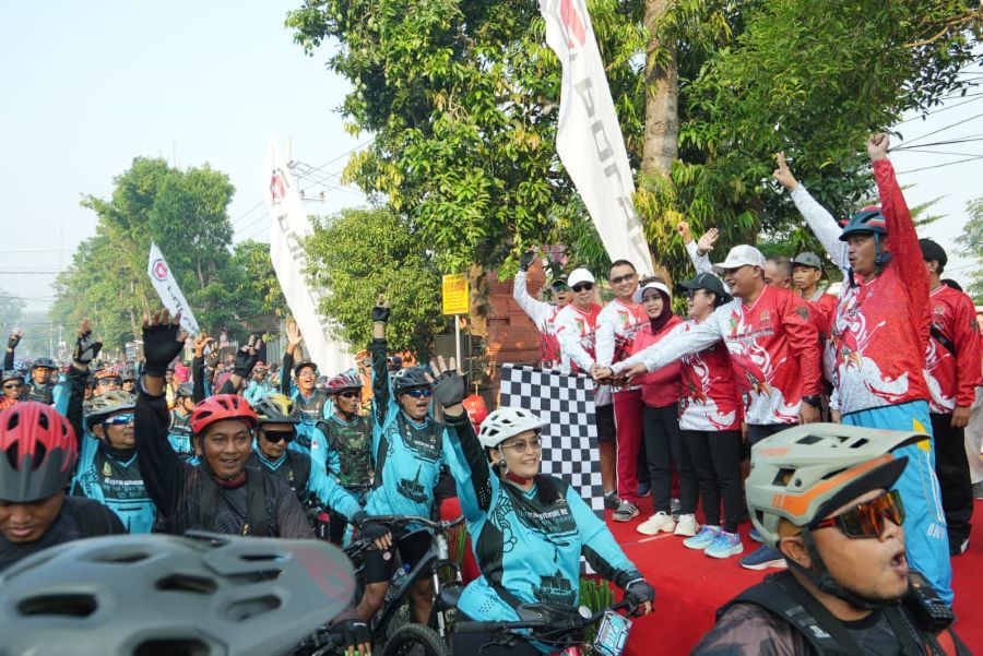 Goweser dari Berbagai Daerah Serbu Kota Mojokerto, Kayuh 32 Kilometer Rayakan Hari Jadi ke-108