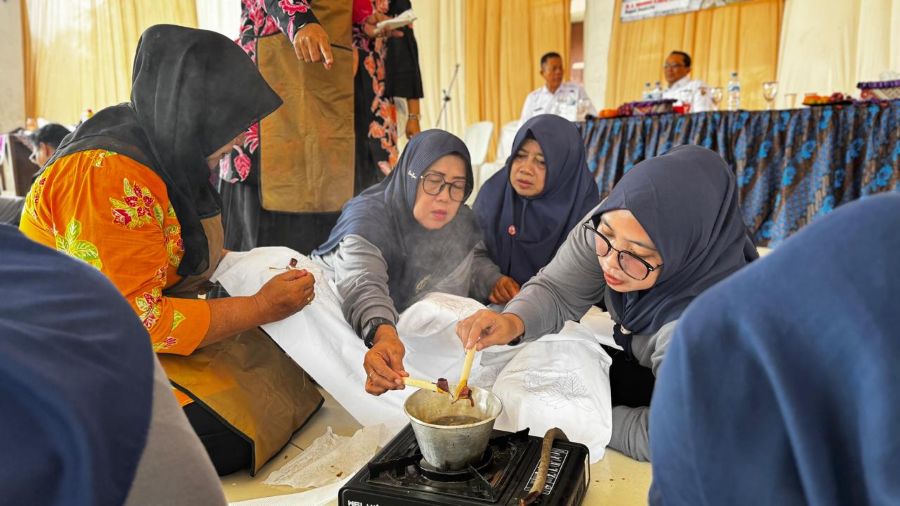 Pemkab Mojokerto Dukung Pelatihan Batik Canting untuk Memberdayakan Perempuan