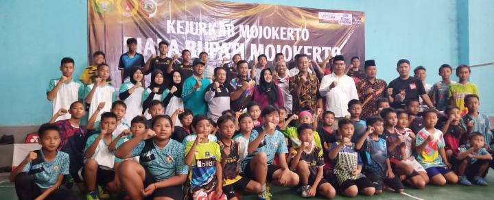 Kejurkab Bulu Tangkis Piala Bupati Mojokerto 2023 Diikuti 110 Peserta 