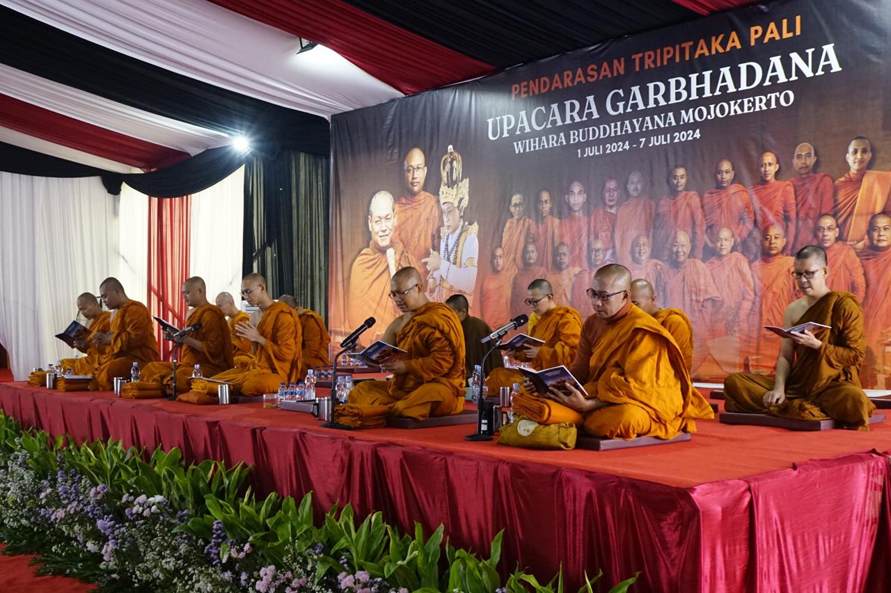 7 Hari Mendaras TRIPITAKA, Diakhiri Upacara Garbhadana, Pembangunan Wihara Buddhayana KOta Mojokerto