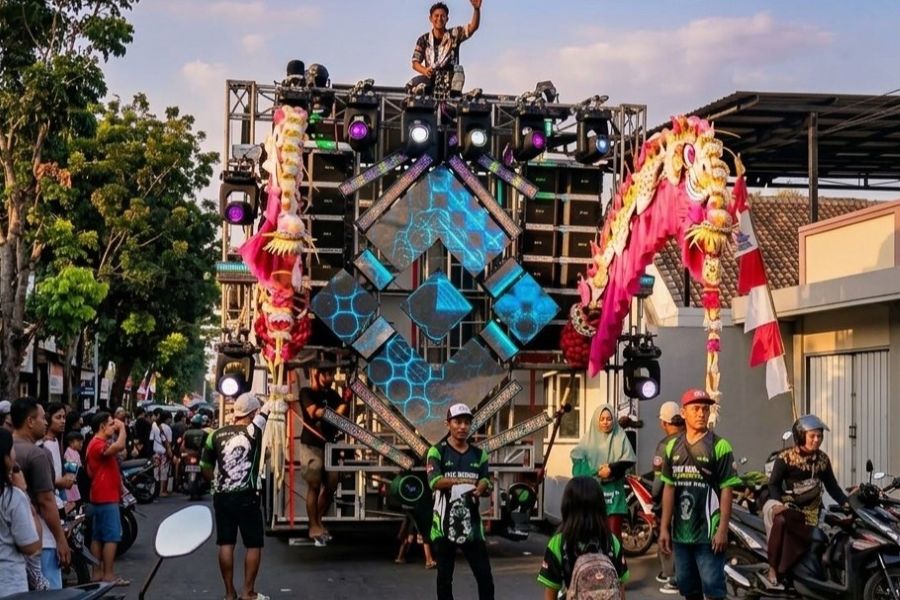 Dentuman Sound Horeg Mengubah Selera Hiburan Warga, Ini Kata Etnomusikolog Unej
