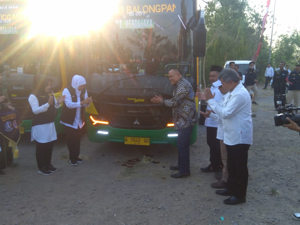 Bus Trans Jatim Koridor III Rute Mojokerto - Gresik Resmi Beroperasi