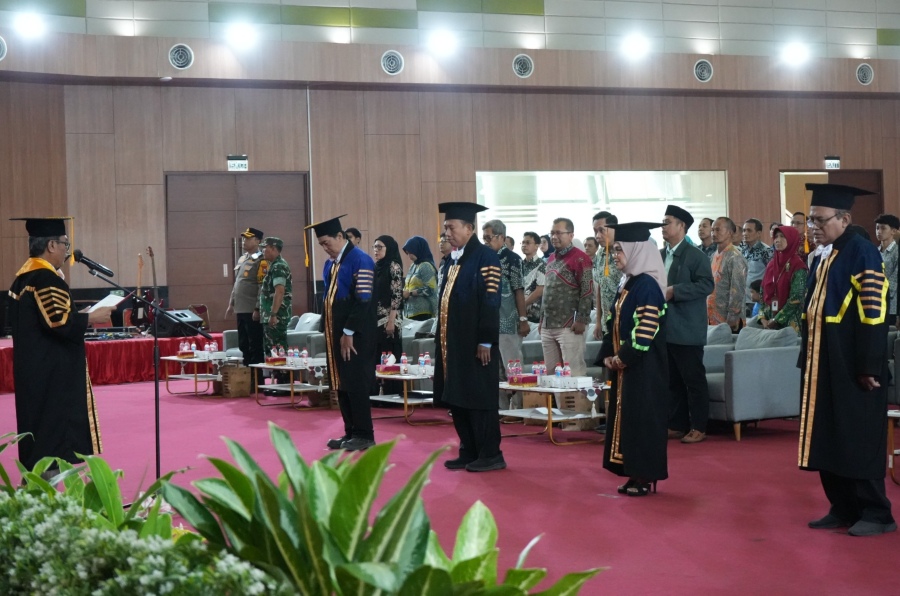 Inilah Orasi Ilmiah 4 Guru Besar UNEJ yang Baru Dikukuhkan