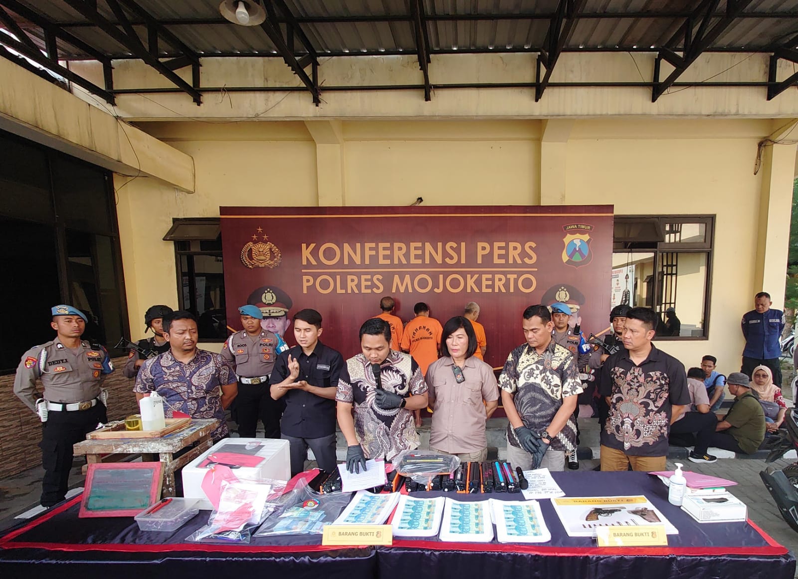 Polisi Tangkap Pembuat Uang Palsu di Mojokerto